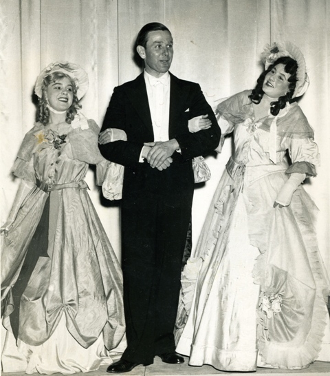 George Logie Smith with cast members of the Pirates of Penzance, 1955.